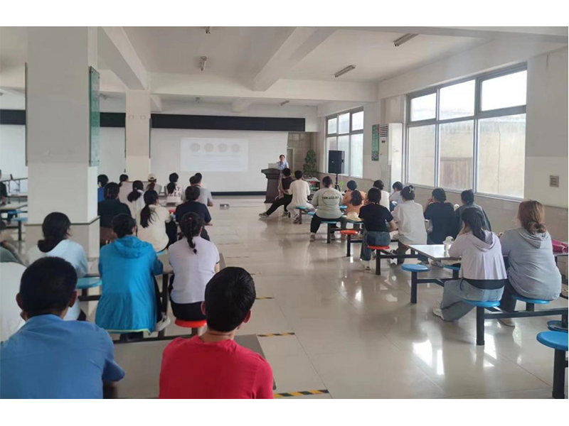 立足崗位，揚青春風(fēng)帆