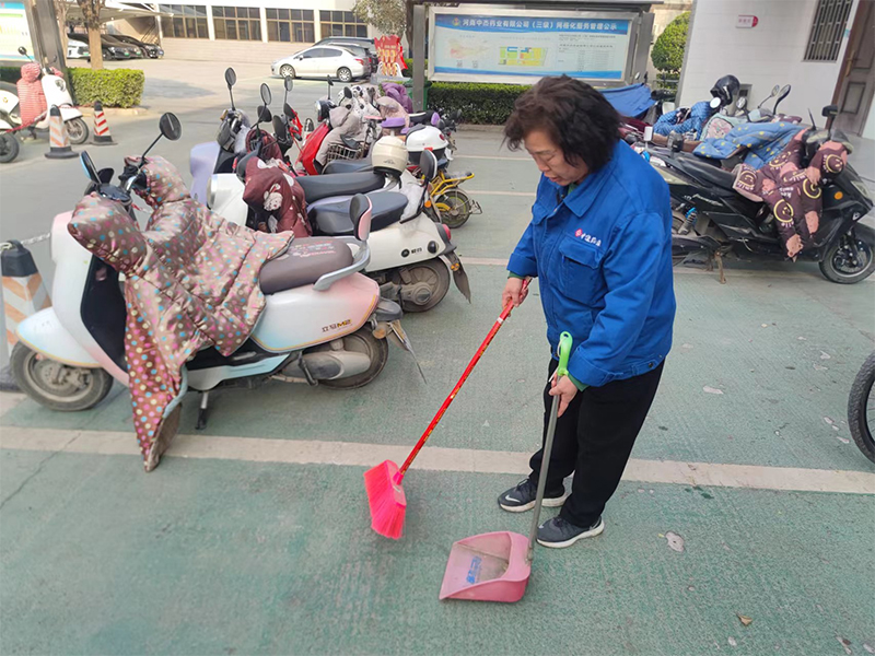 行政保潔顯“身手”，辦公環(huán)境大煥新