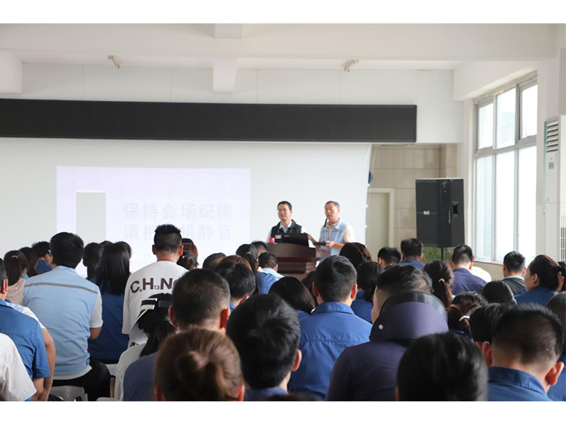 “人人講安全、個(gè)個(gè)會(huì )應急——暢通生命通道”